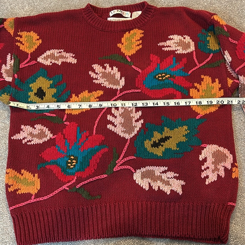 Floral Patterned Crew Neck Sweater - Picture 4 of 6